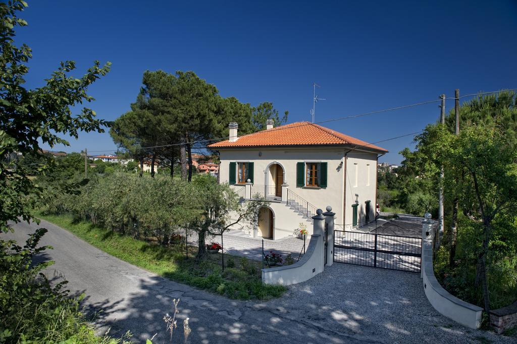 Villa Tancredi Foiano Della Chiana Luaran gambar